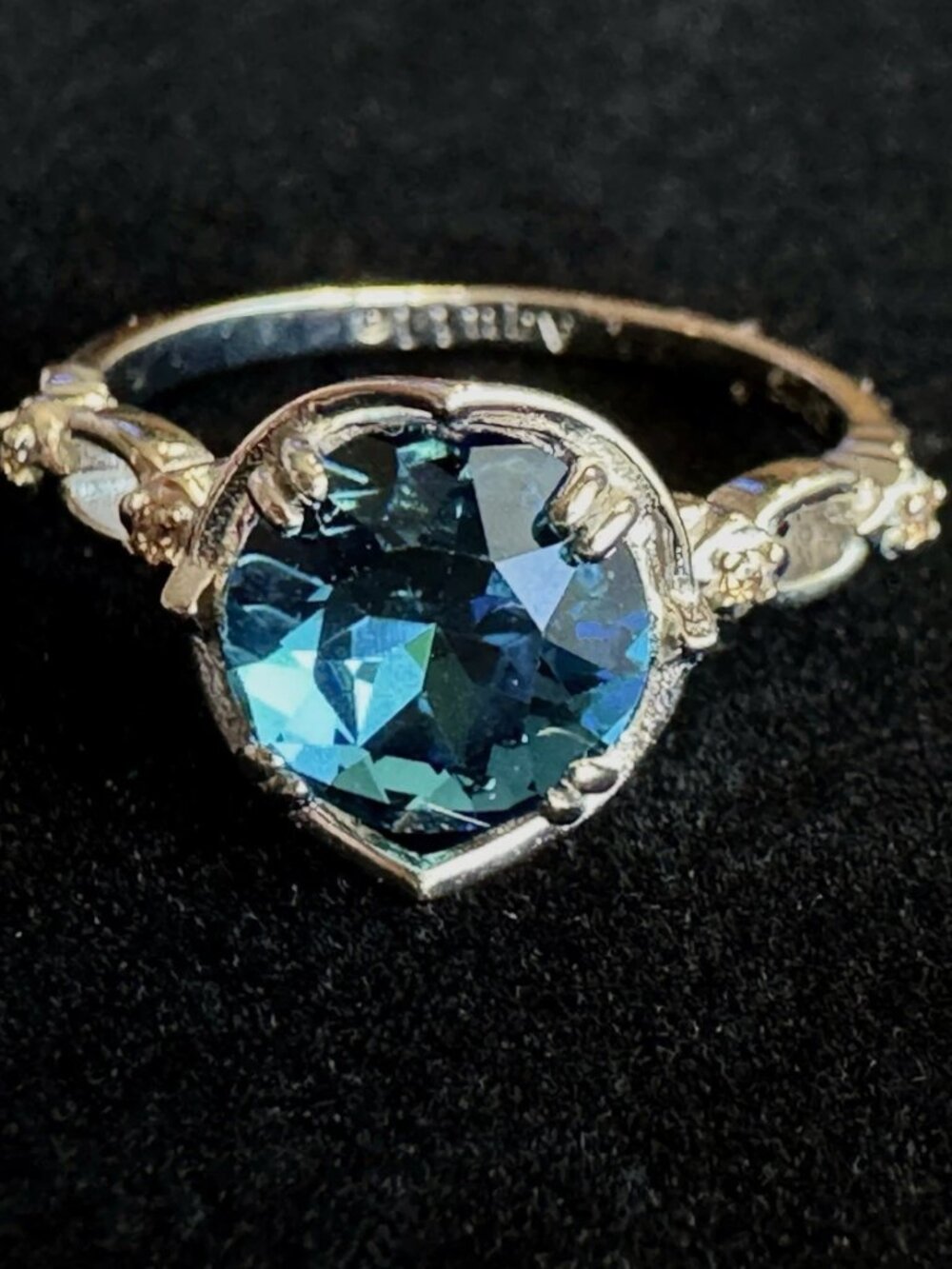 Aquila 925 Sterling Silver Mystic Blue Stone CZ Ring Size 7 Whimsical